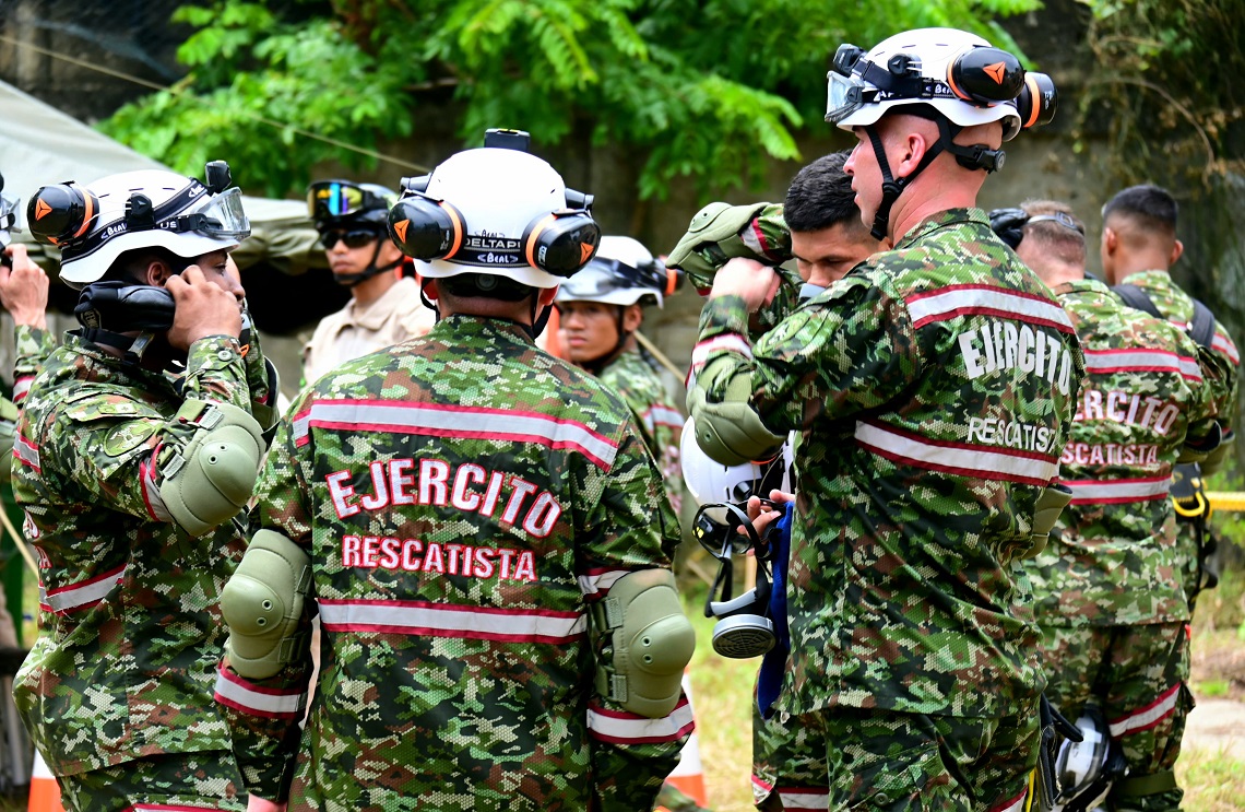 Infantes de Marina se entrenan en búsqueda y rescate en Cartagena