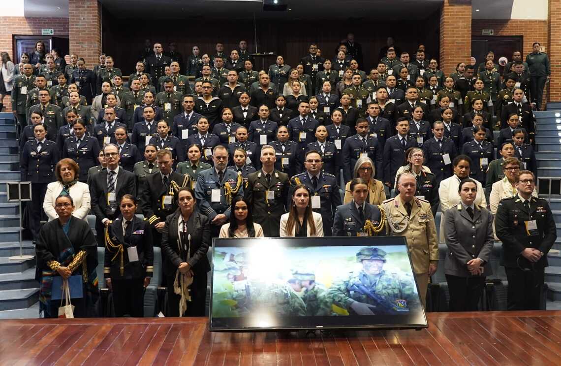 Simposio “Mujeres, Paz y Seguridad en las Fuerzas Armadas