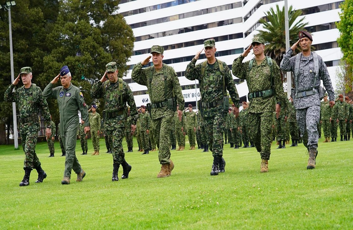 El Almirante Francisco Hernando Cubides Granados, Comandante General de las Fuerzas Militares, presidió la ceremonia.