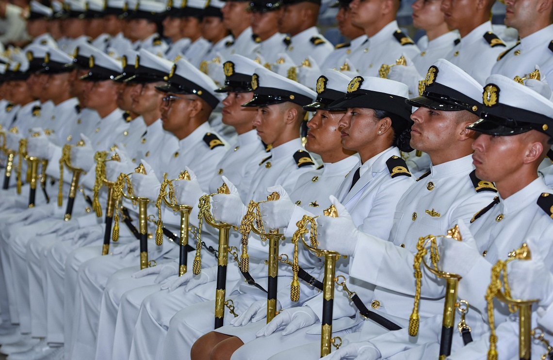 En Cartagena se llevó a cabo la ceremonia de ascenso de oficiales de la Armada de Colombia