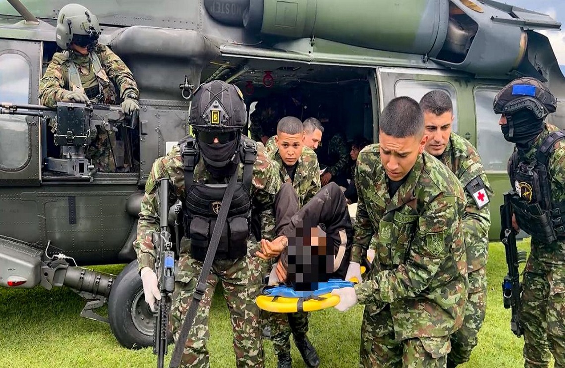 Tres muertos, dos heridos y un menor de edad recuperado dejan combates contra la Estructura 36 en zona rural de San Andrés de Cuerquía