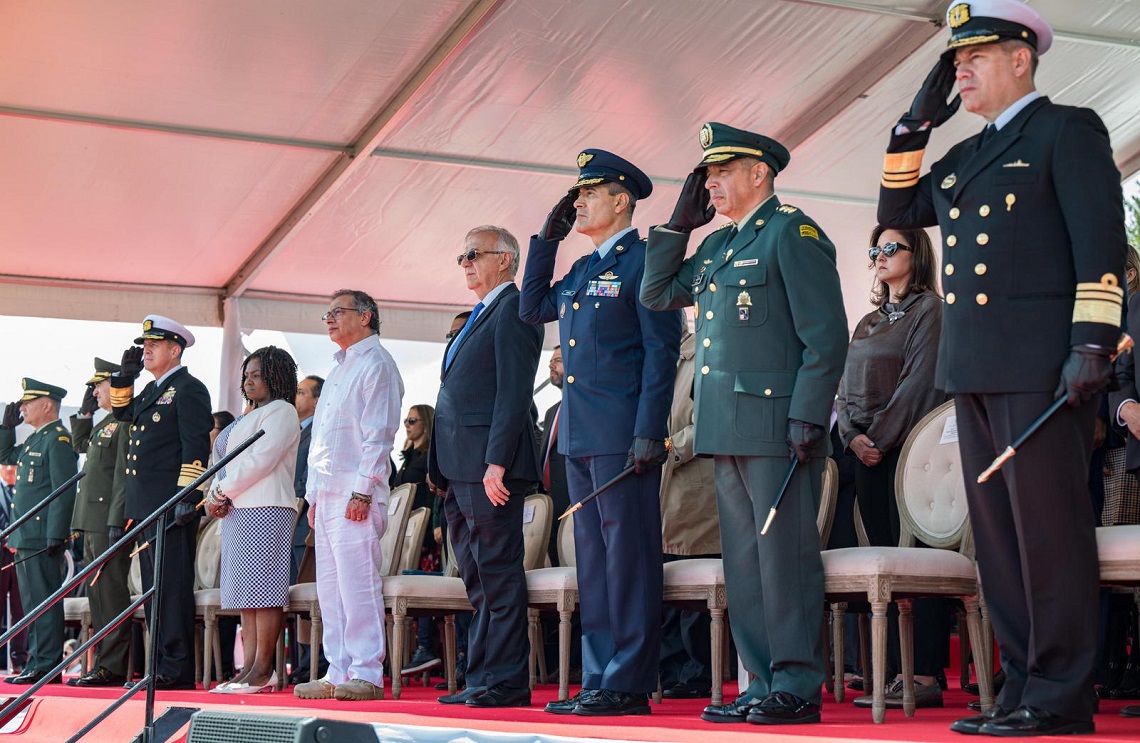 Fuerzas Militares avivaron el orgullo de Independencia, mostrando sus capacidades en homenaje al pueblo colombiano