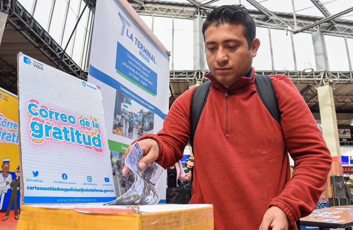 Correo de la gratitud en el Terminal de Transporte Bogotá D.C.