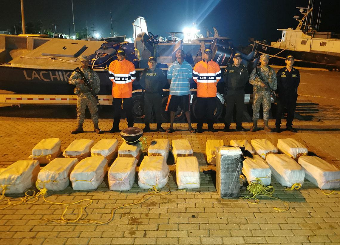 Fuerza Pública incauta más de media tonelada de clorhidrato de cocaína en San Andrés y Providencia