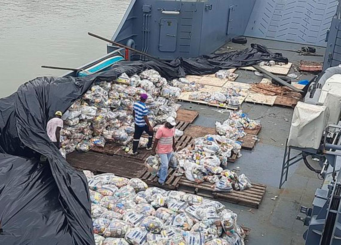 Armada de Colombia entregó más de siete mil mercados en el Pacífico sur