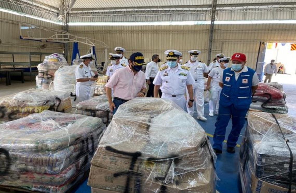 Armada de Colombia lleva 250 toneladas en ayudas para los damnificados de San Andrés