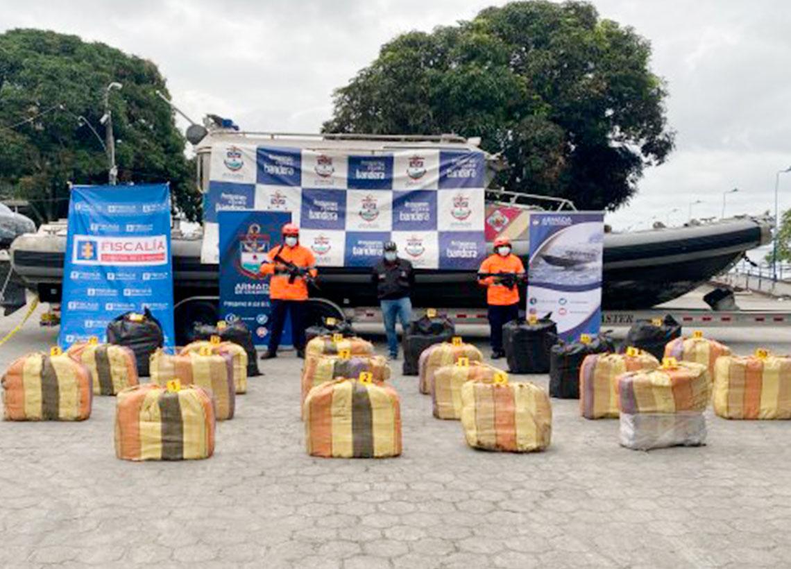 Armada de Colombia supera las 30 toneladas de marihuana incautadas en el Pacífico colombiano