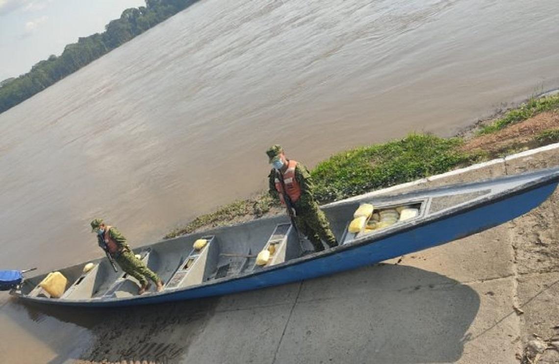 Fuerzas Militares captura presunto integrante GAO residual Comandos de Frontera con pasta base de coca