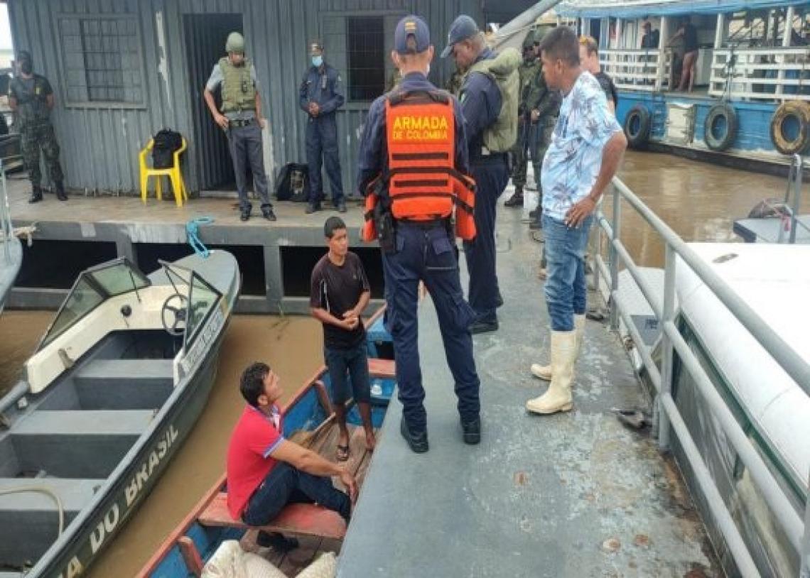Armada de Colombia capturan 3 sujetos por atentar contra la biodiversidad y seguridad en la Amazonía