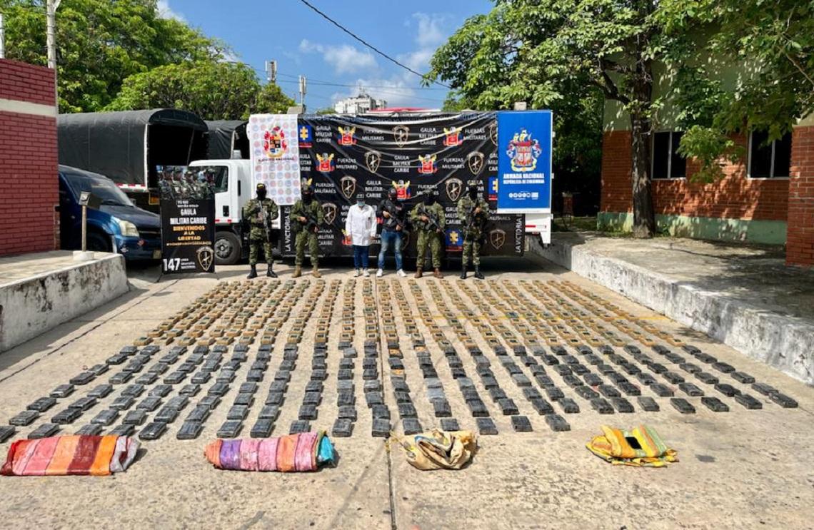 Desmantelados depósitos ilegales con 647 kilogramos de cocaína en La Guajira