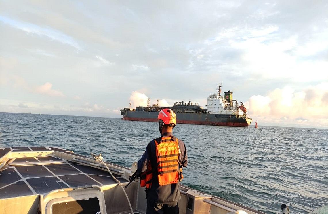  Armada de Colombia garantizó descargue de 2.500 toneladas de gas licuado del petróleo, en Puerto de Tumaco