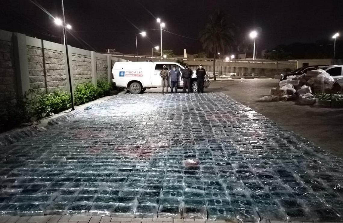 Contundente golpe al narcotráfico con la incautación de 1.9 toneladas de cocaína en Bolívar