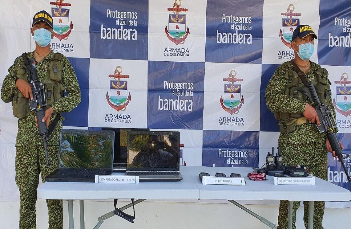 Armada de Colombia incauta material de intendencia y comunicaciones del GAO Clan del Golfo, en Turbo, Antioquia