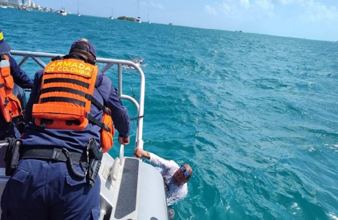 Armada de Colombia rescata siete personas tras emergencia en el mar