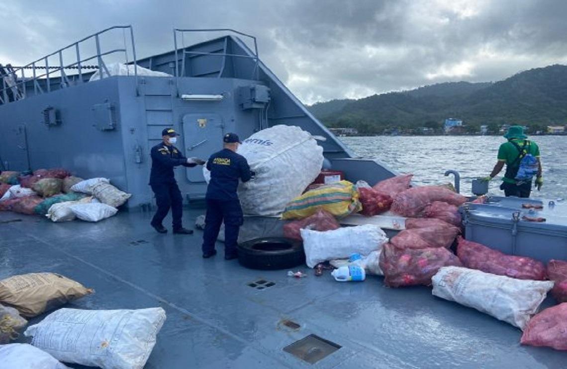 Armada de Colombia transportó 15 toneladas de residuos reciclables de Capurganá