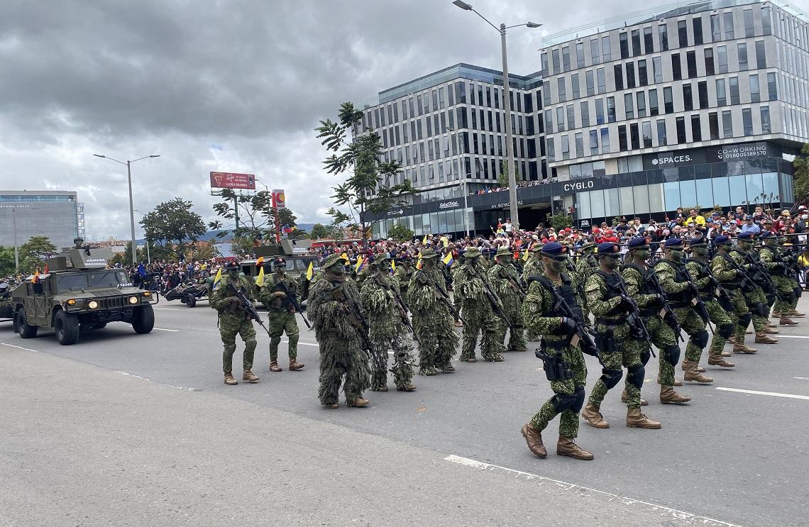 Total respaldo del pueblo colombiano a sus Fuerzas Militares y Policía Nacional en el Día de la Independencia