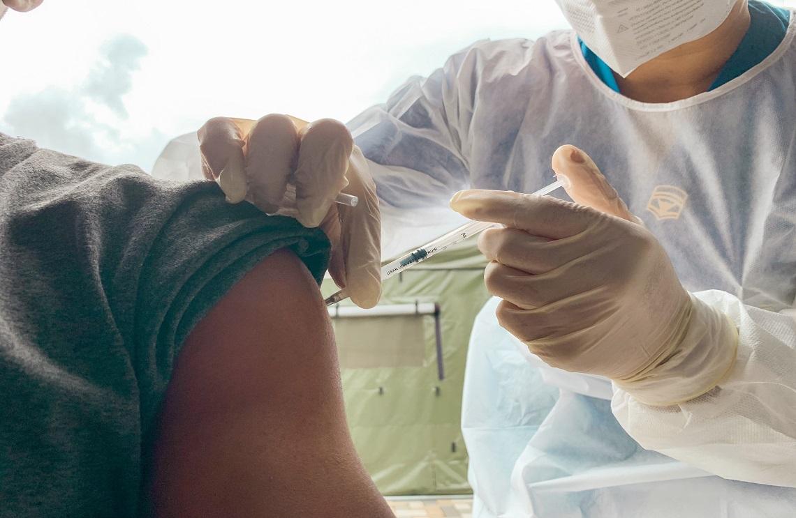 Sanidad Militar busca a sus usuarios mayores de 50 años para la aplicación de la dosis contra el COVID-19