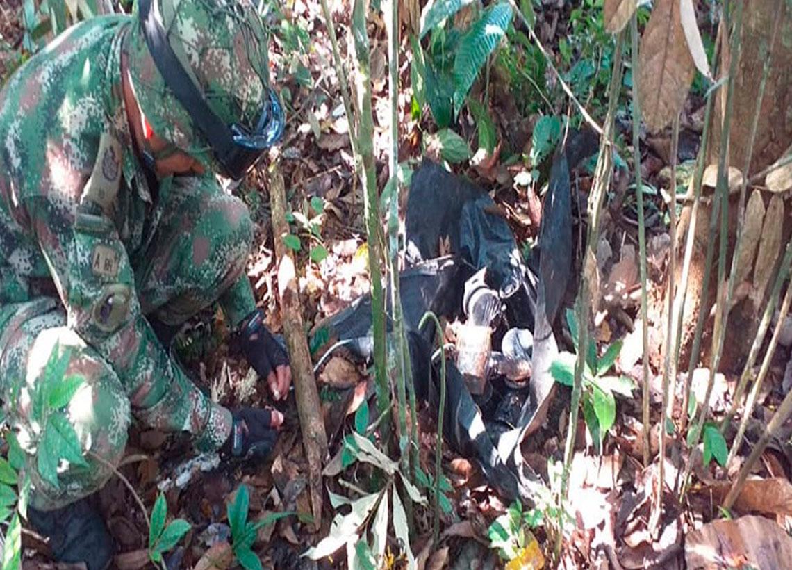 Ejército Nacional en el Guaviare halla depósitos ilegales con numeroso material explosivo