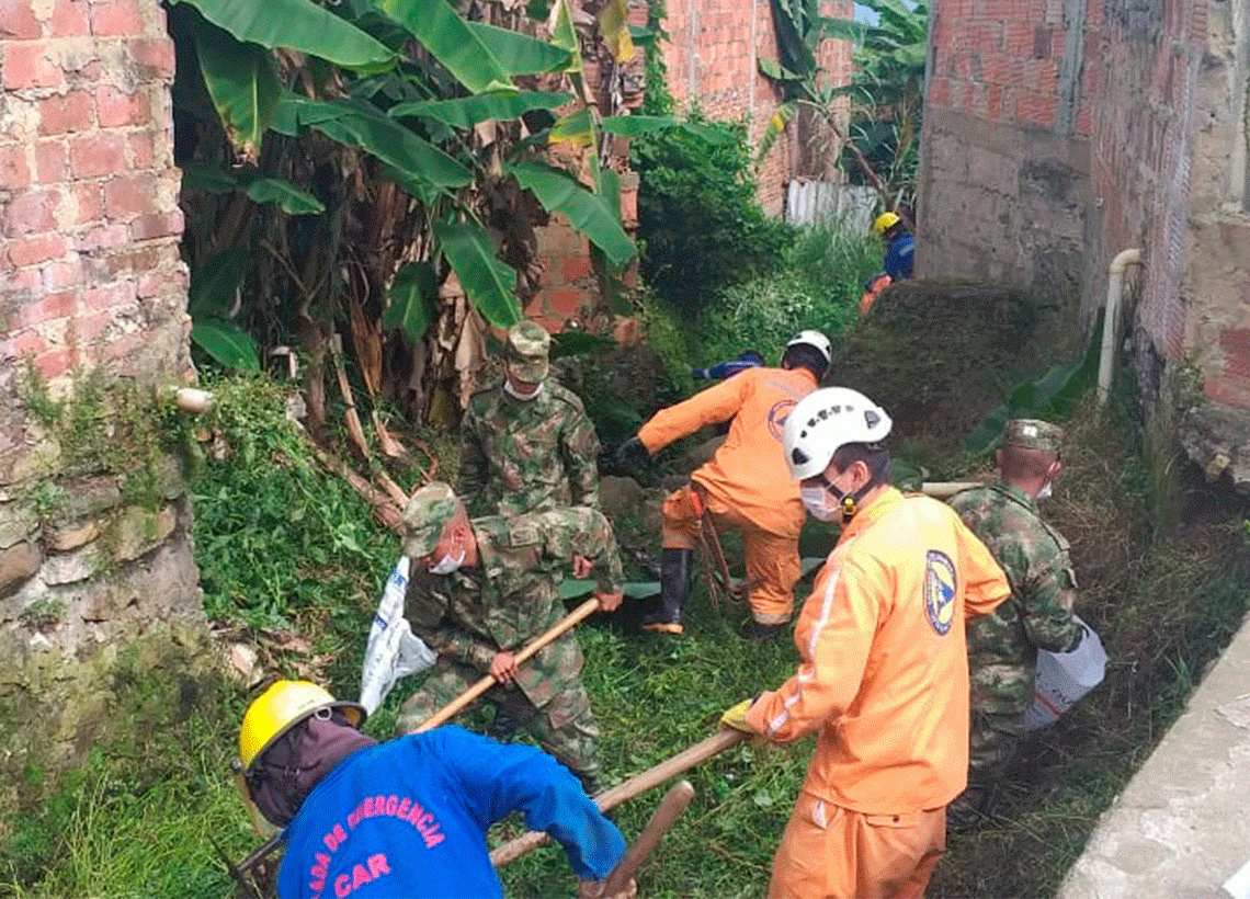 Ejército Nacional realiza jornadas de recuperación de quebradas en Cundinamarca 