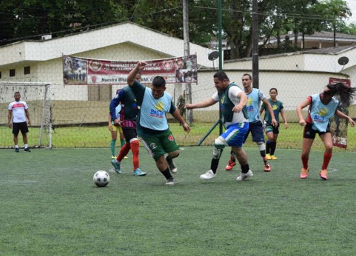 Militares afectados por minas antipersonales participaron en torneo deportivo