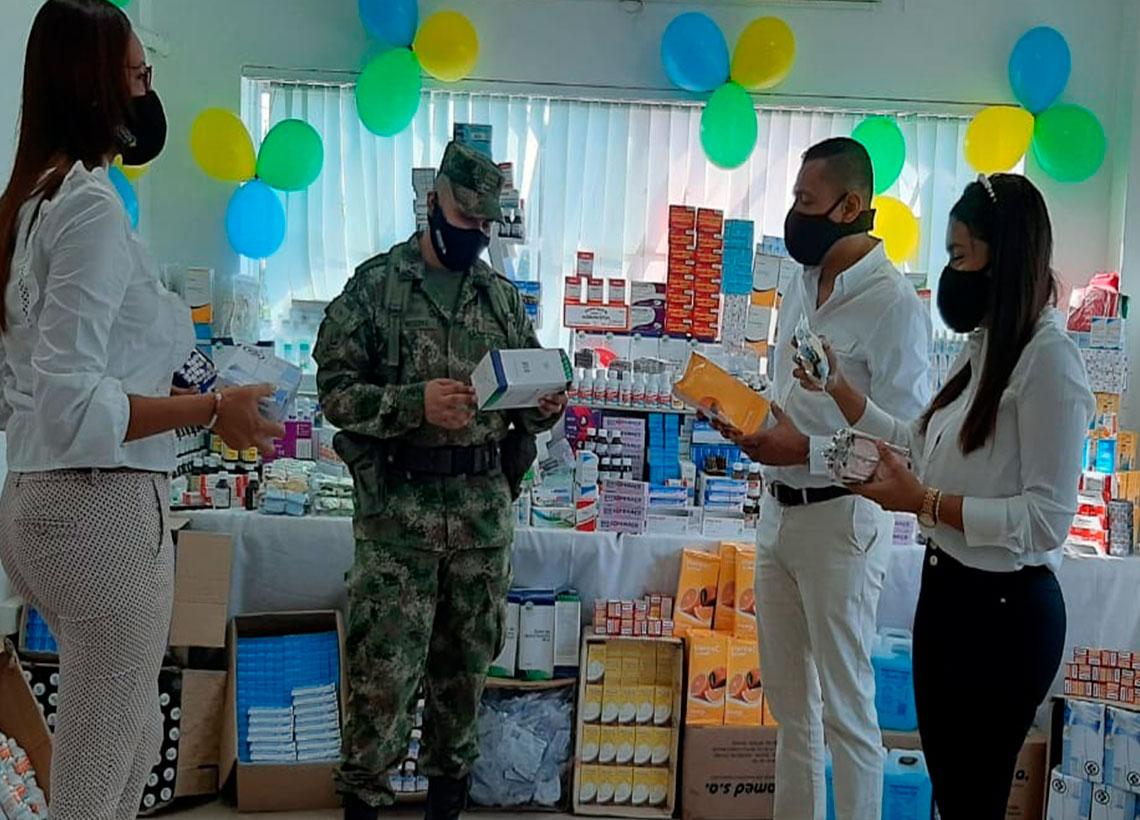 Con cooperación internacional, Ejército entrega de ayudas e insumos hospitalarios al sector salud