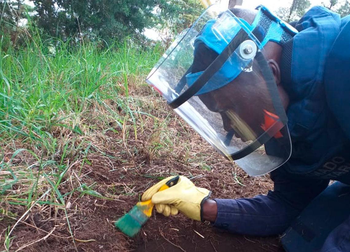 Más de un millón de metros cuadrados de tierras colombianas fueron descontaminados en 6 meses