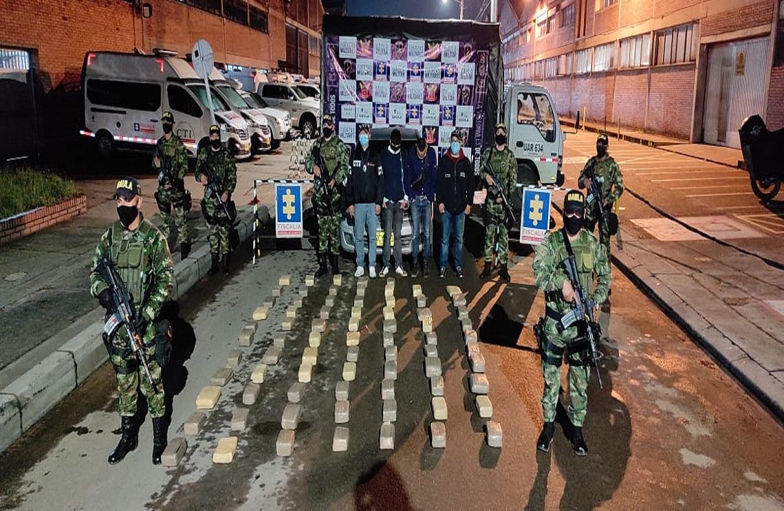 Ejército Nacional incautó 77 kilos de marihuana en vías de Cundinamarca