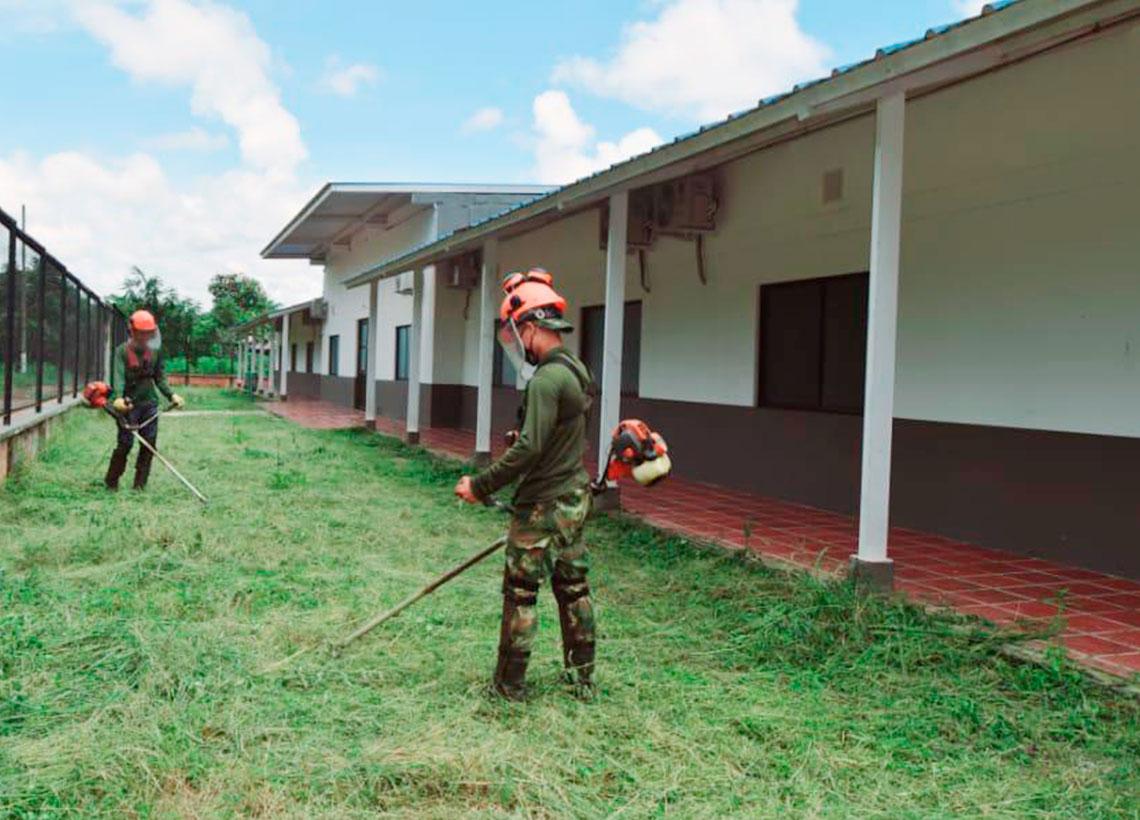 Ejército embellece hogar de adultos mayores en el Guaviare