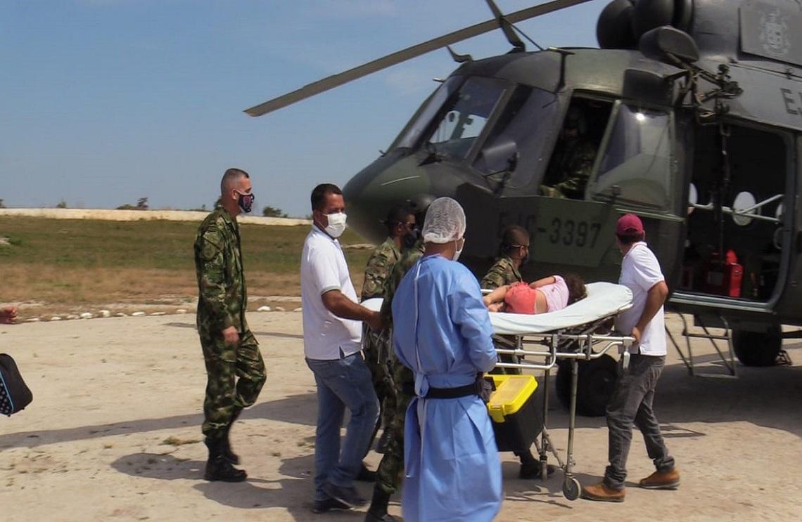 Aviación del Ejército Nacional brinda ayuda humanitaria, en el sur de Bolívar