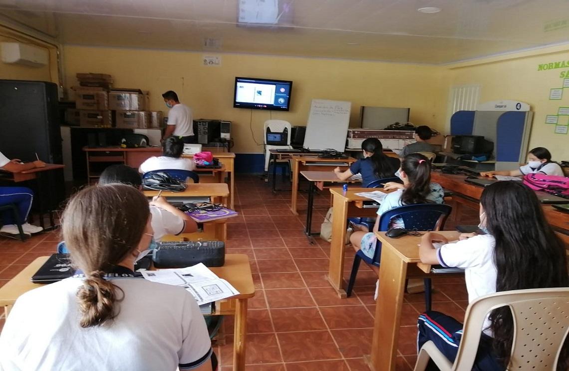 Ejército Nacional y su programa Fe en Colombia trabajan por la educación