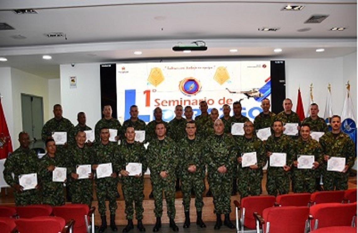 Seminario de Liderazgo para Sargentos Mayores de Comando y Sargentos Mayores de la División de Aviación Asalto Aéreo