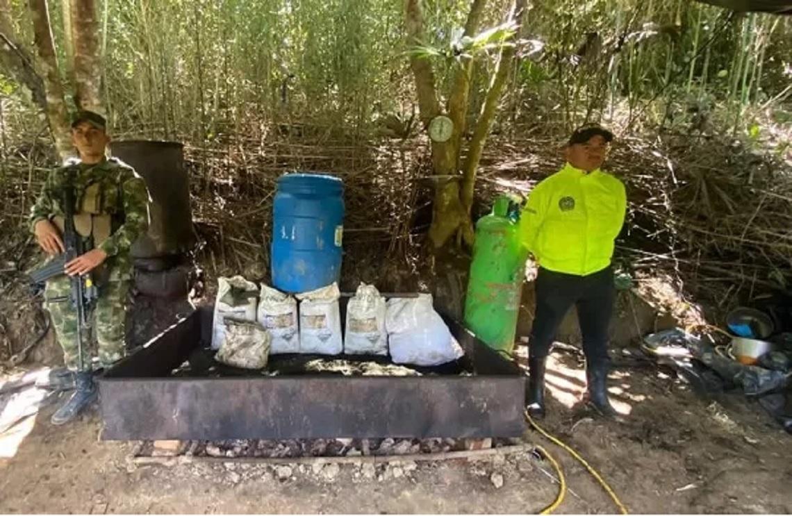 Ejército Nacional y Policía de Cundinamarca hallan cristalizadero en Sasaima