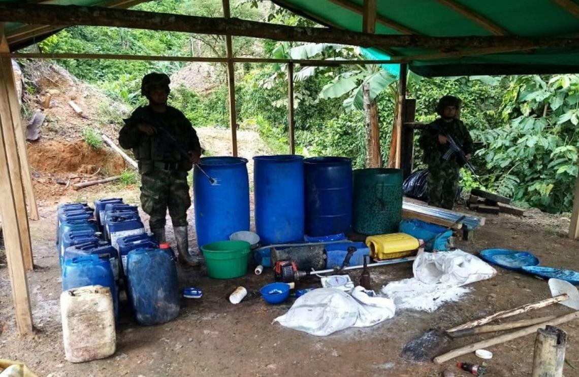 Ejército destruyó, en Chocó, laboratorio ilegal que le dejaba más de 200 millones de pesos mensuales al ELN