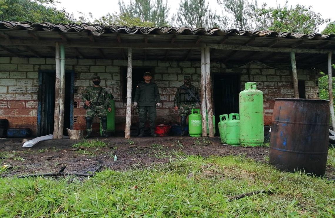 En Antioquia, Ejército neutraliza laboratorio para el procesamiento de estupefacientes