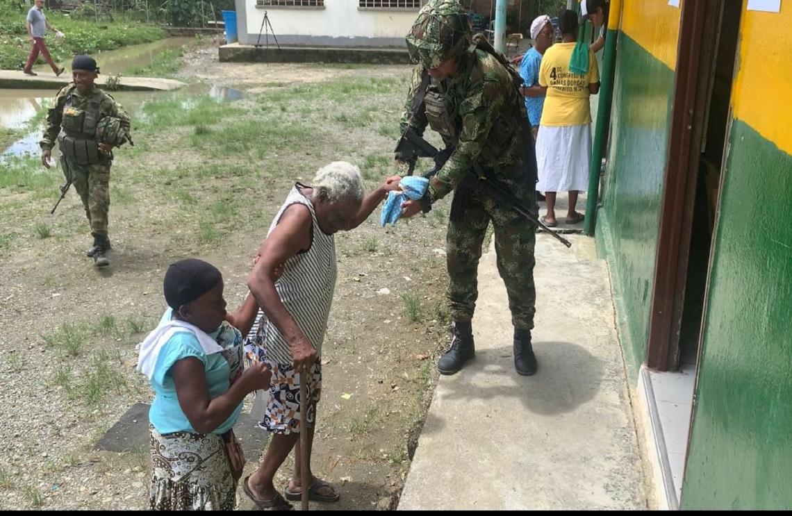 Más de 3.000 personas beneficiadas por el Ejército en San Miguel y Novita, Chocó