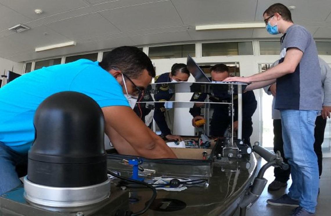 Escuela Naval de Cadetes y Cotecmar trabajan en desarrollo de vehículo de superficie no tripulado