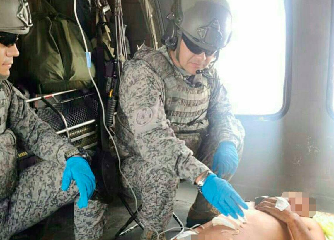Joven de la comunidad ancestral del Alto Naya es trasladado por Helicóptero Ángel