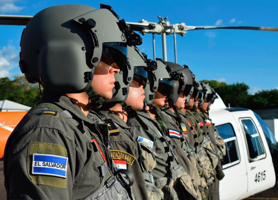 La Escuela de Helicópteros para las Fuerzas Armadas única en Latinoamérica y con 65 años de experiencia, maneja altos estándares de entrenamiento que han permitido formar 7.245 pilotos del Ejército, la Armada, la Fuerza Aérea Colombiana, la Policía Nacional y países aliados.