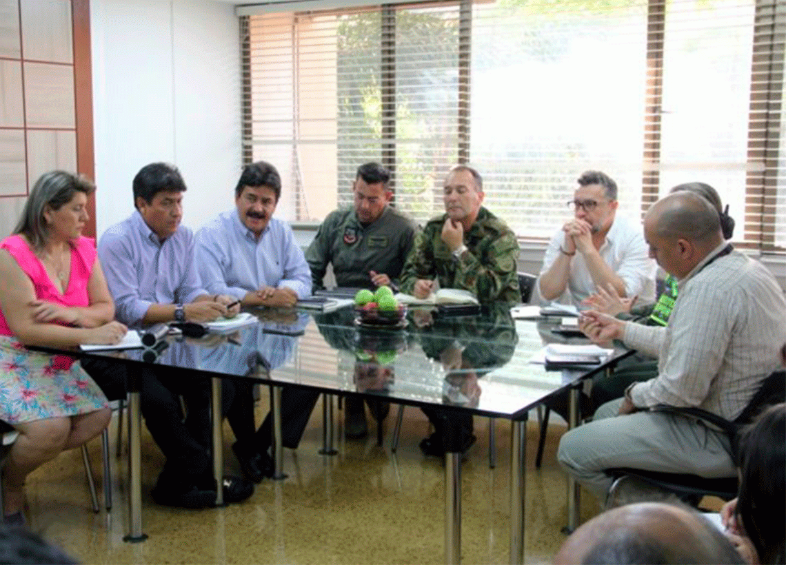 Ejército y Fuerza Aérea Colombiana presente durante comité de emergencia en Neiva