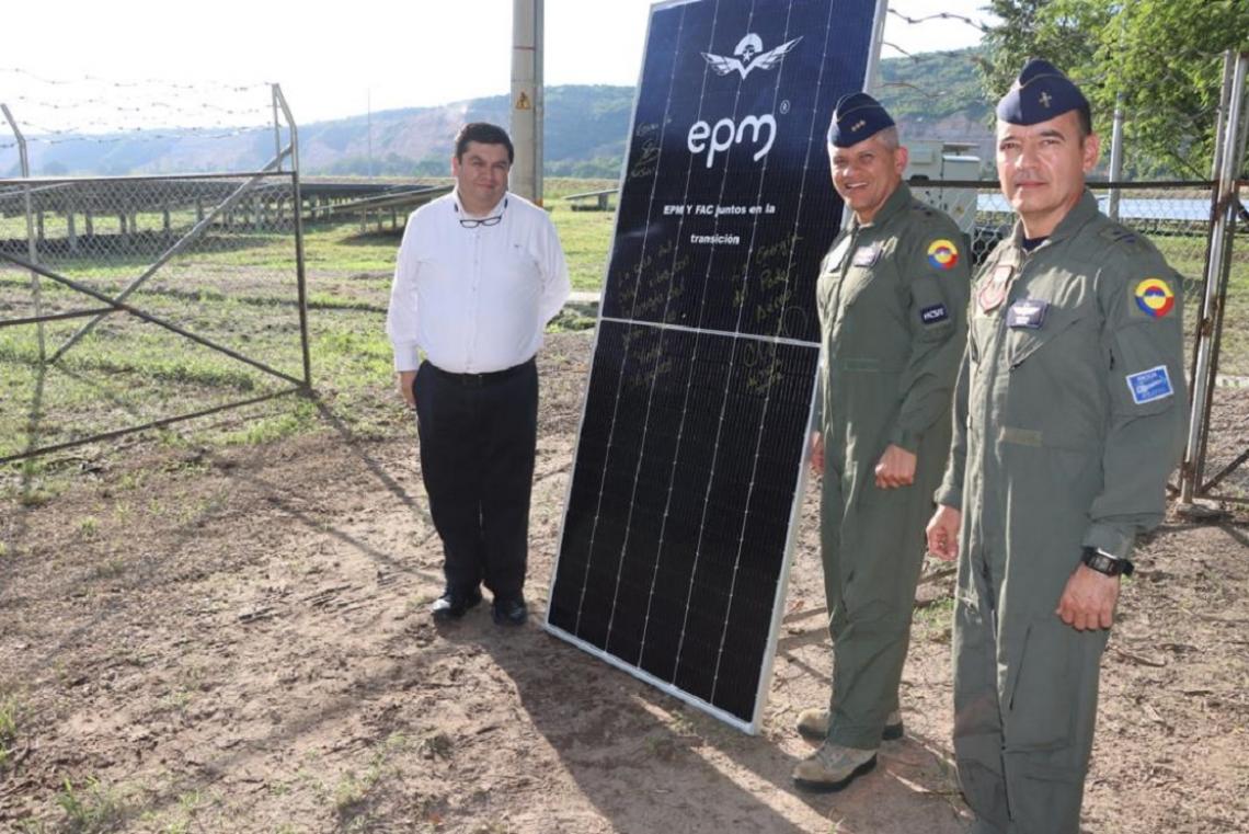 Energía solar para el poder aéreo en el CACOM 4