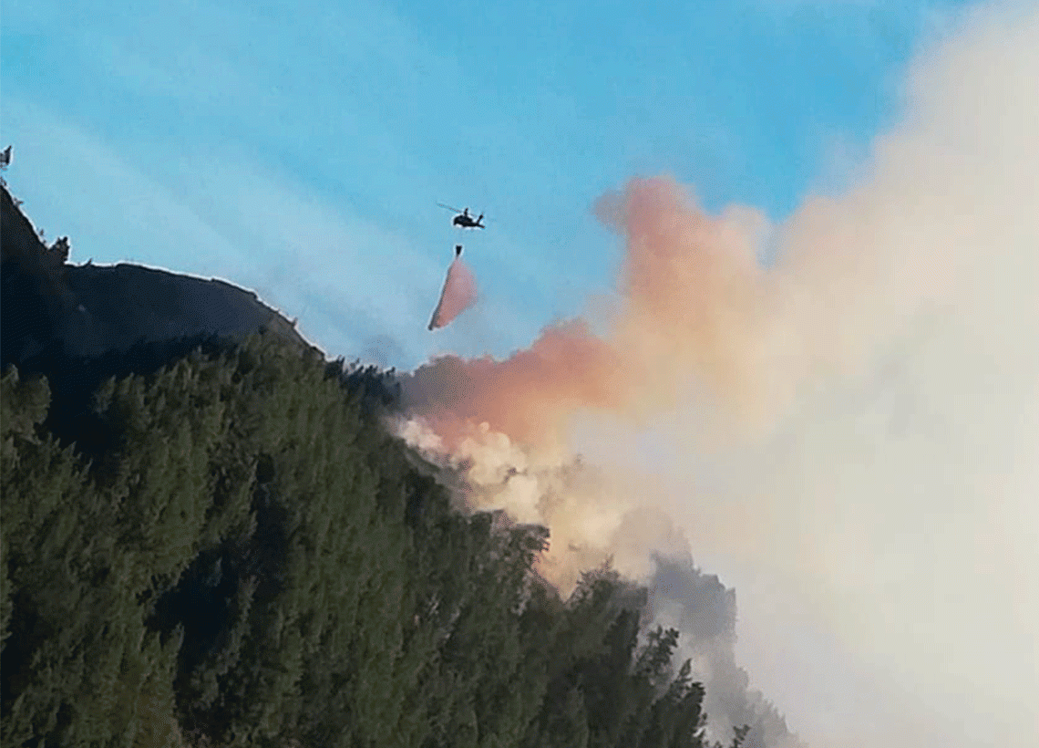 Misiones de extinción de incendios forestales en 4 departamentos cumplió la Fuerza Aérea Colombiana