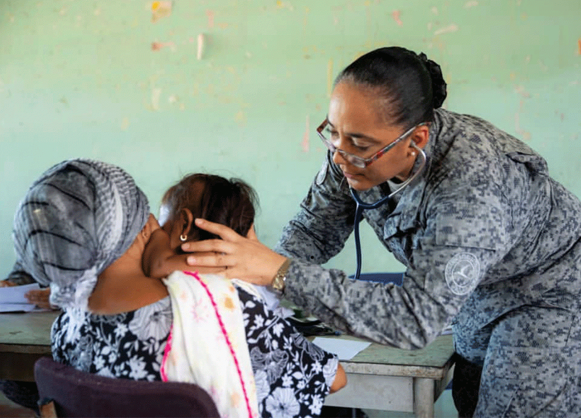 Fuerzas Militares y el Cerrejón unidos por la salud de las comunidades indígenas en La Guajira