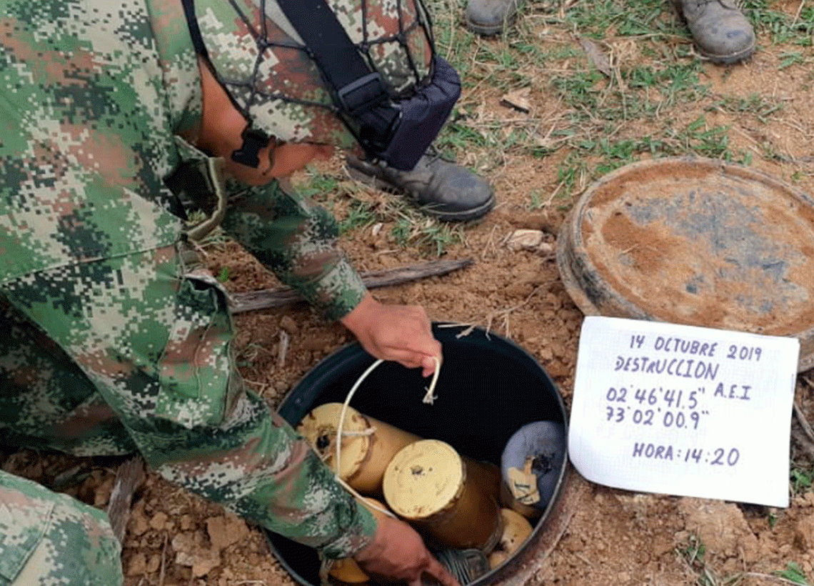 Fuerzas Militares ubican depósitos ilegales con explosivos en el Meta