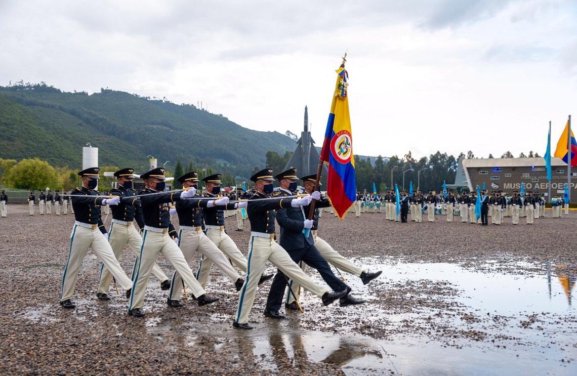 Fuerza Aérea Colombiana cumple 102 años en el aire, ahora fija su meta en el espacio