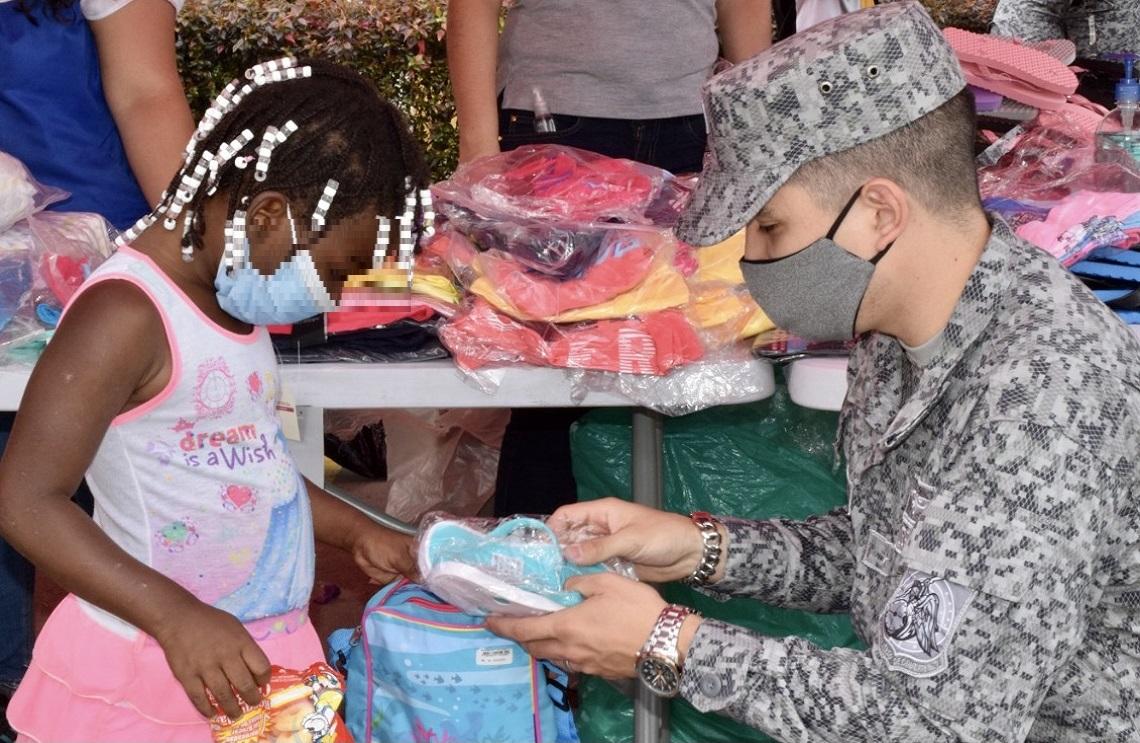 Niños del corregimiento de Pidu, Valle, compartieron con la Fuerza Aérea Colombiana