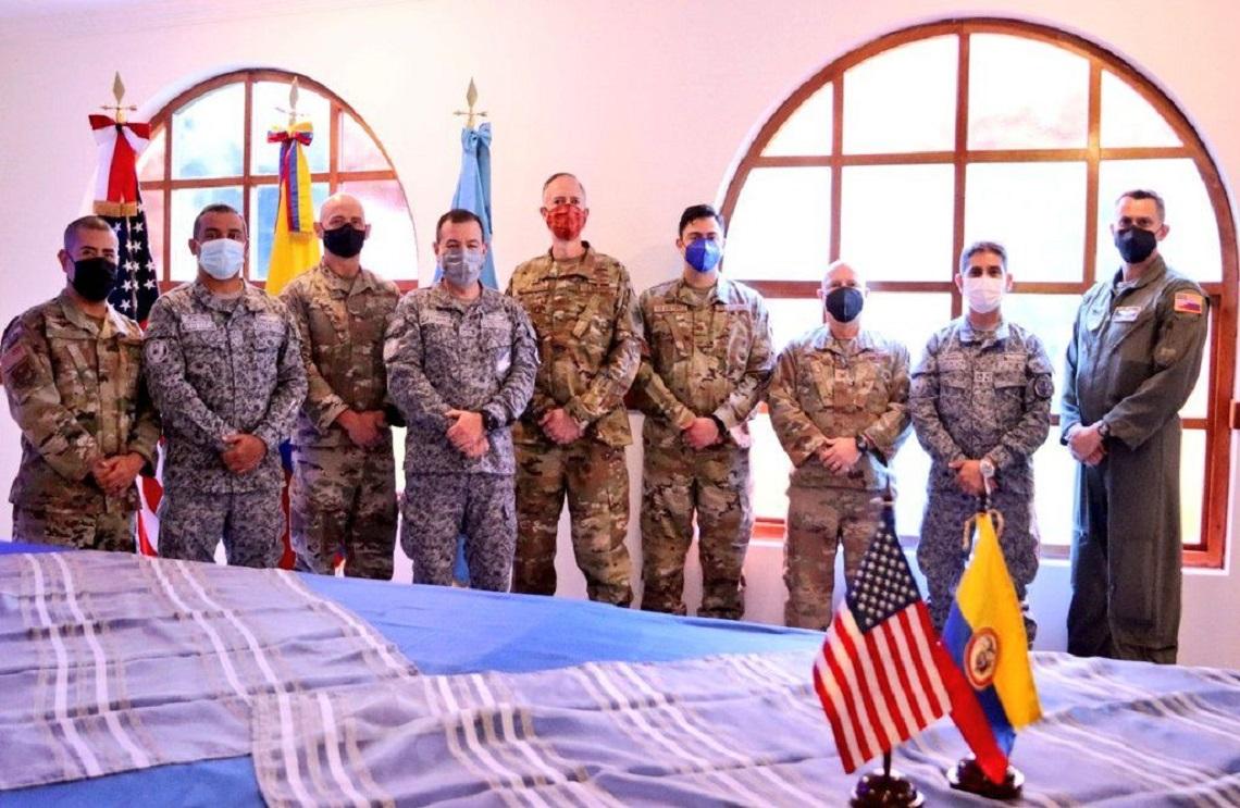Fuerza Aérea Colombiana fortalece la educación en el ámbito de la cooperación militar profesional internacional