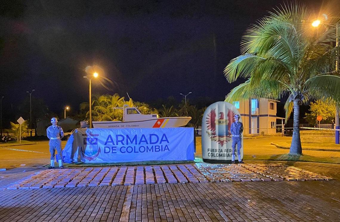 Inmovilizada motonave con 416 kilos de estupefacientes en el Archipiélago
