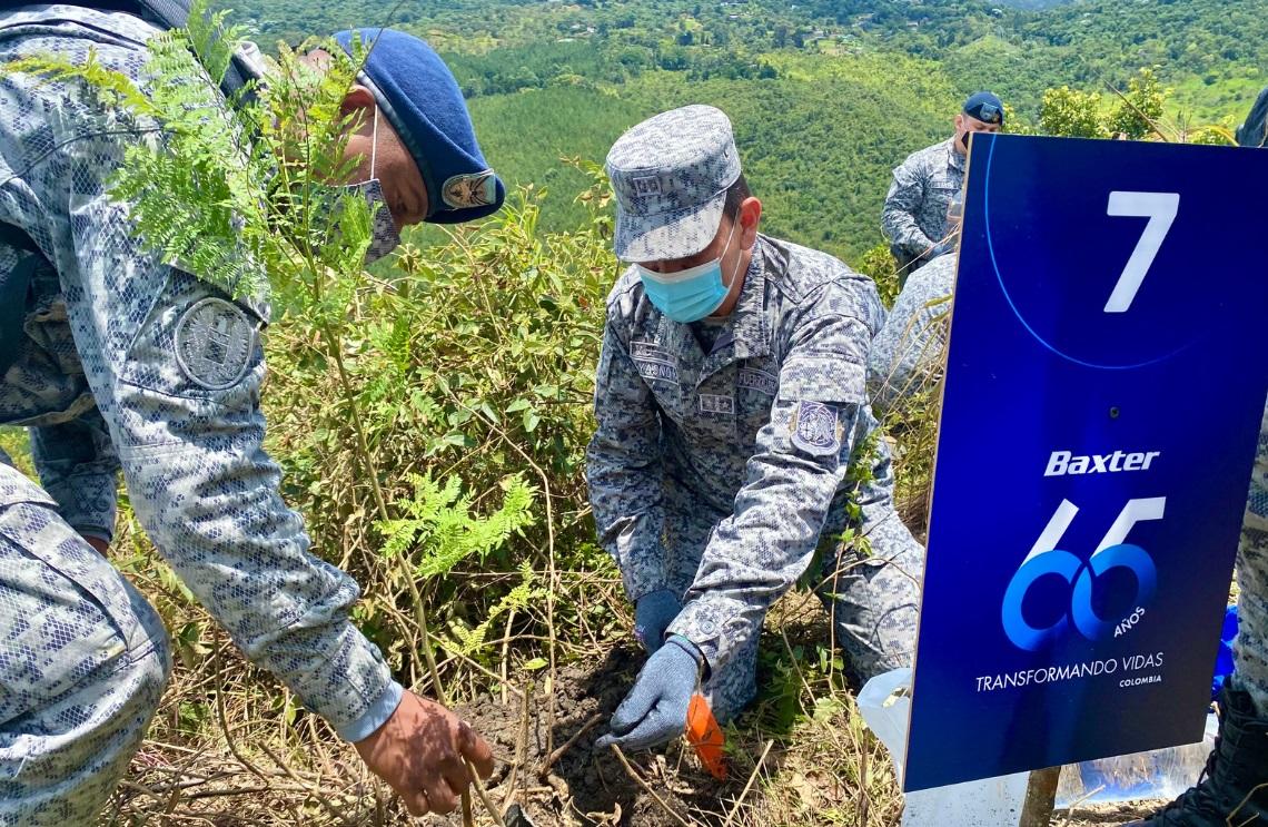 Fuerza Aérea Colombiana participa en el programa Agua para todos