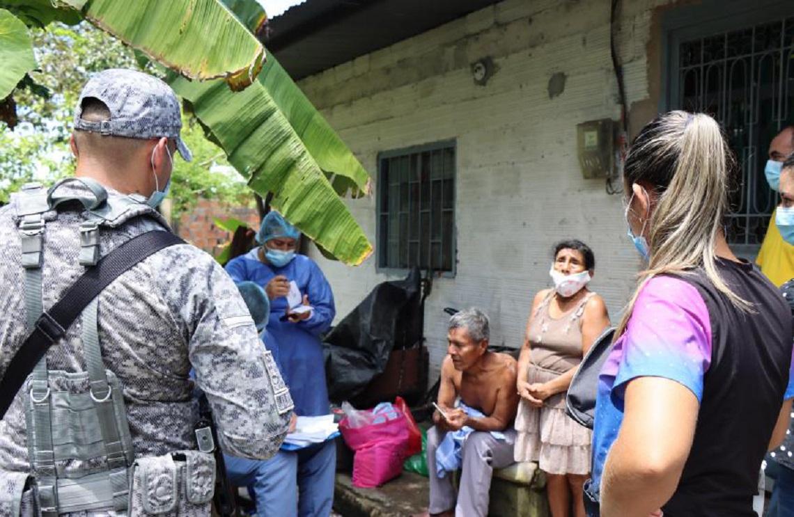 Fuerza Aérea Colombiana acompaña Jornada de Vacunación casa a casa en Villavicencio