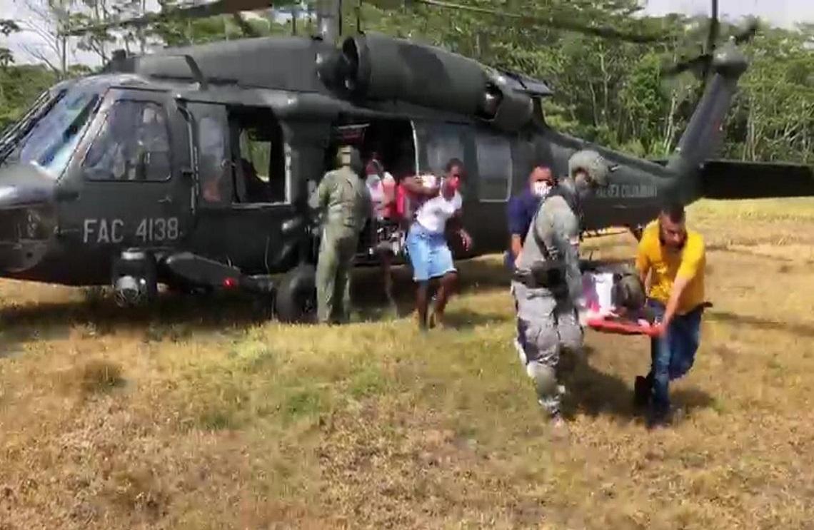 Dos mujeres en grave estado de salud recibieron transporte humanitario de la Fuerza Aérea y el Ejército Nacional  